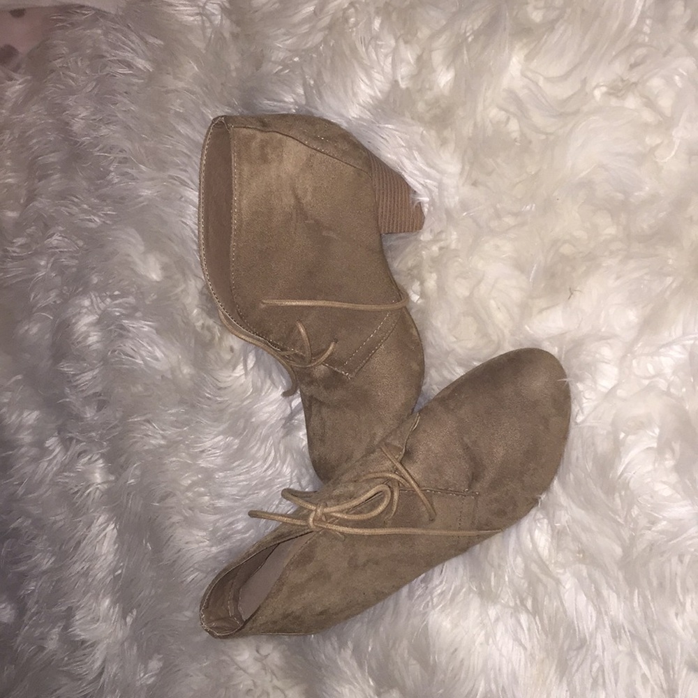Lindos botines beige
